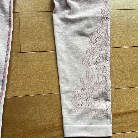 Calia Leggings - Picture 4 of 7